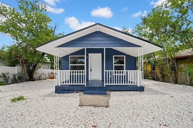 8422 N Semmes Street, TAMPA