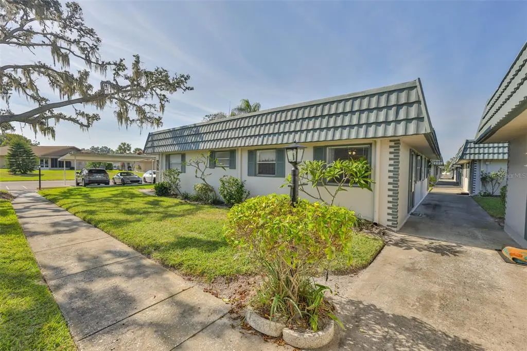 1811 Bedford Lane 153, SUN CITY CENTER