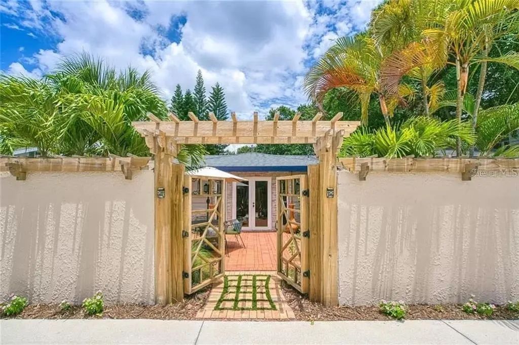 1127 S Osprey Avenue, SARASOTA