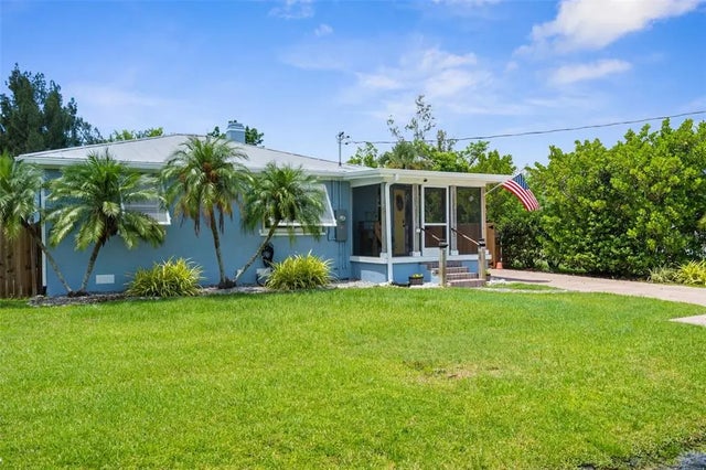 219 Darst Avenue, PUNTA GORDA
