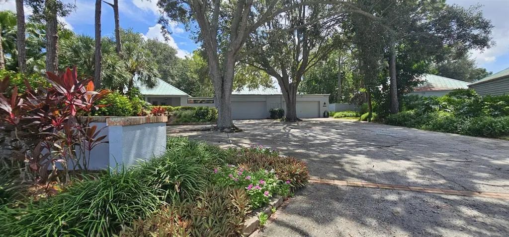 10495 Longwood Drive, LARGO