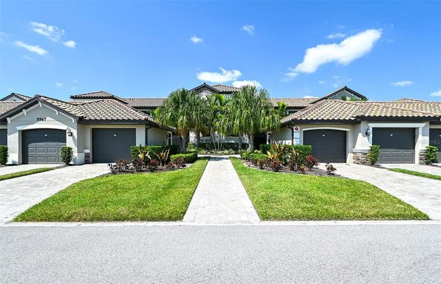 5567 Palmer Circle 104, BRADENTON