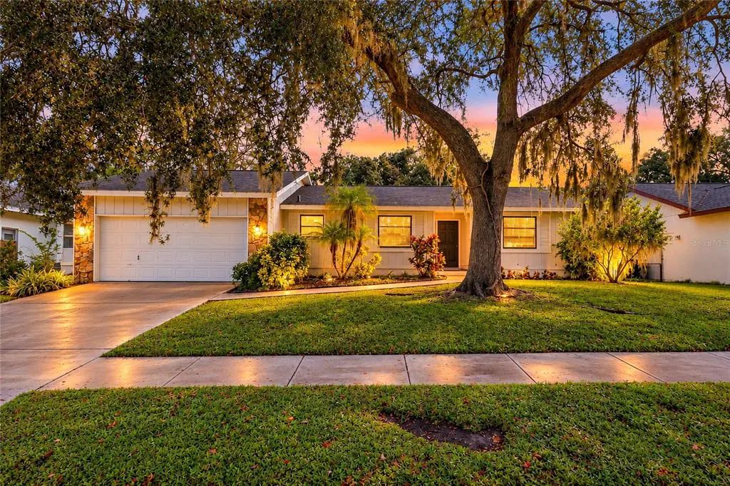 2475 Wood Oak Drive, SARASOTA