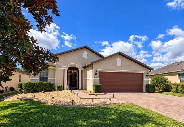 325 Alicante Court, DAVENPORT
