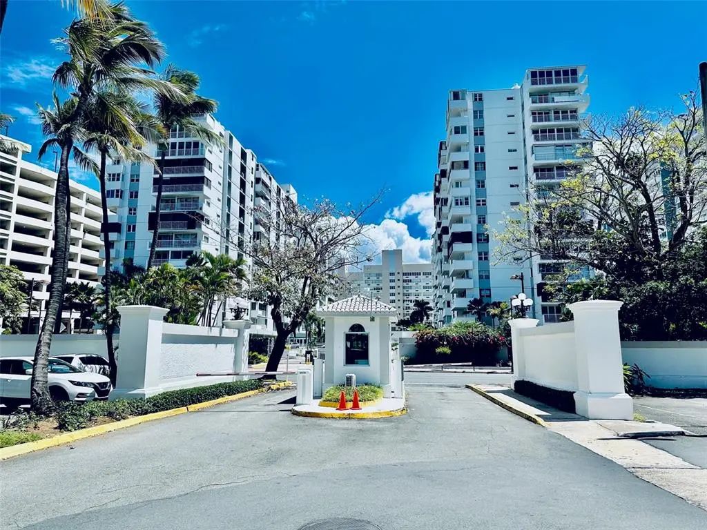 6400 Isla Verde Avenue 12j, CAROLINA
