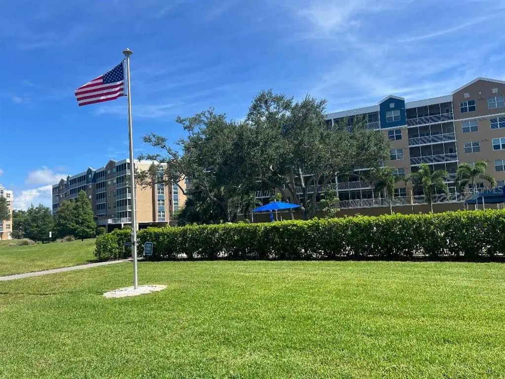 960 Starkey Road 10305, LARGO