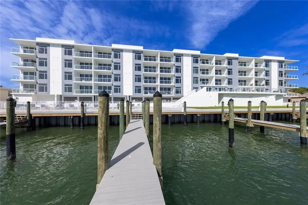 415 Island Way 205, CLEARWATER