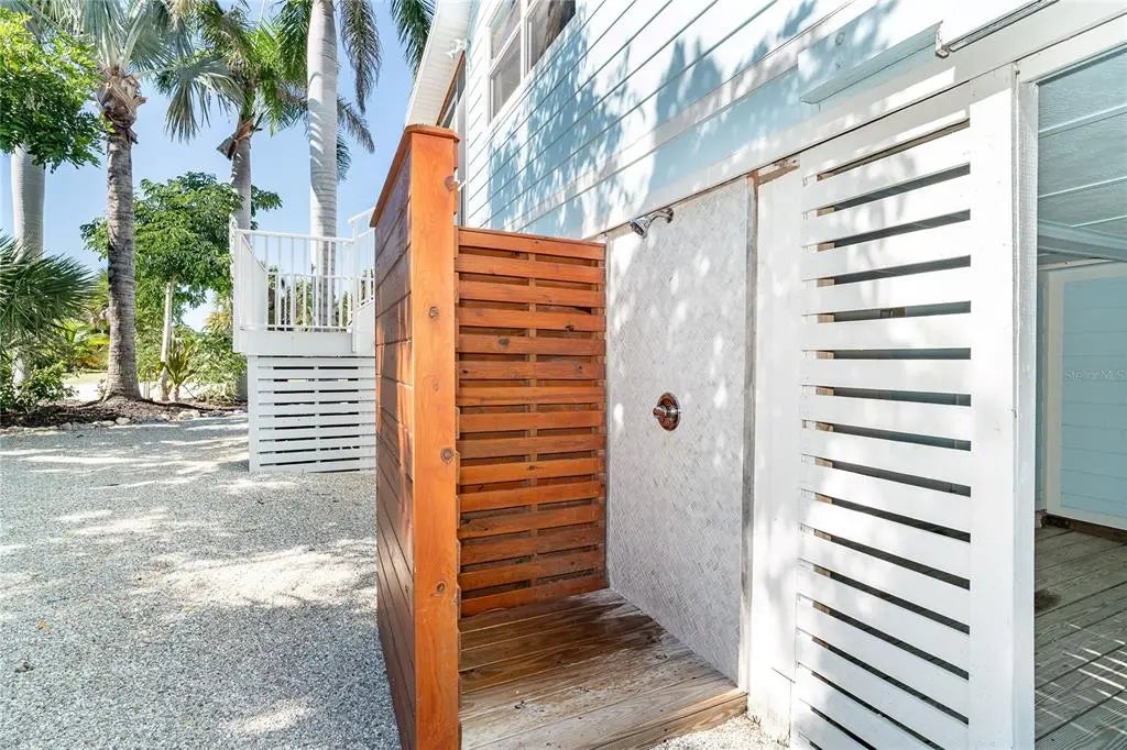 Gulf Shores Realty: 32 9486a7ccca8d41b5218acdc2820c848a l