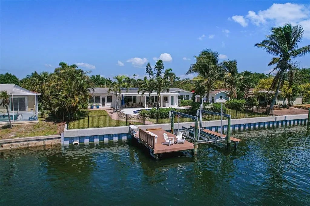 1112 38th Avenue Ne, ST PETERSBURG