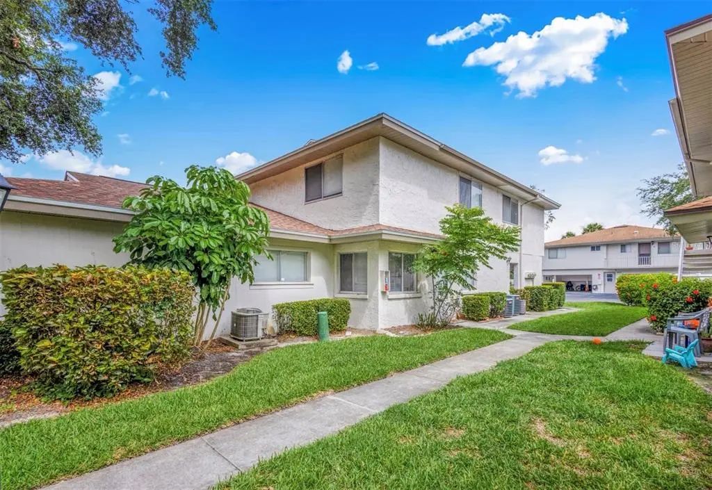 1829 Bough Avenue 3, CLEARWATER