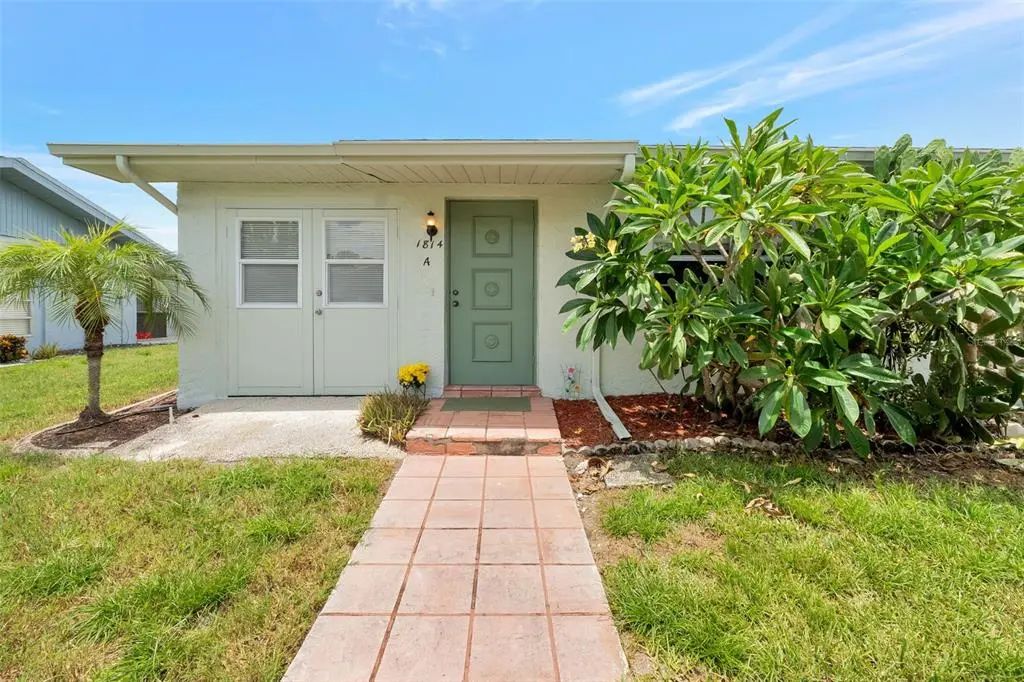 1814 Foxhunt Drive A, SUN CITY CENTER