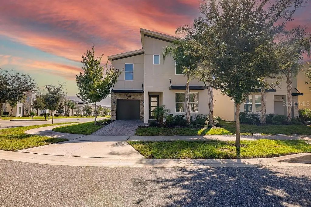 9255 Sommerset Hills Drive, DAVENPORT