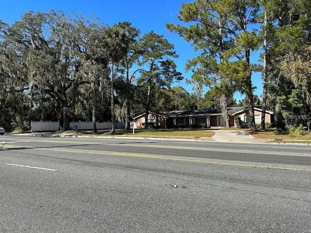 1333 Se 17th Street, OCALA