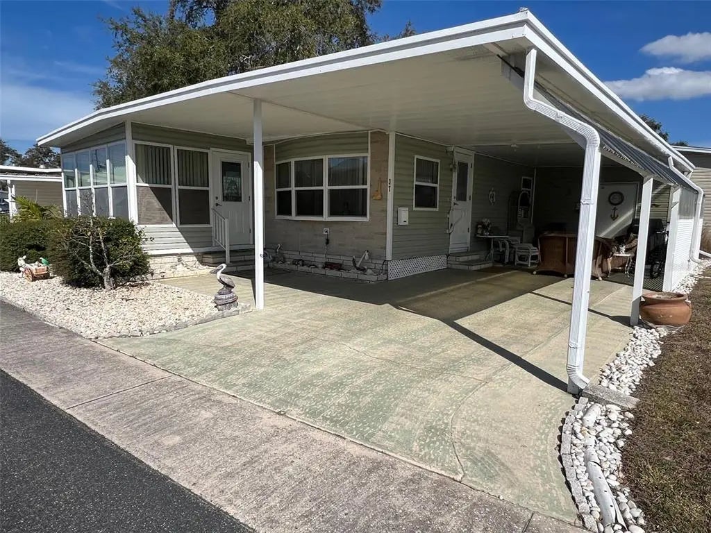 37 Pindo Palm Street W, LARGO