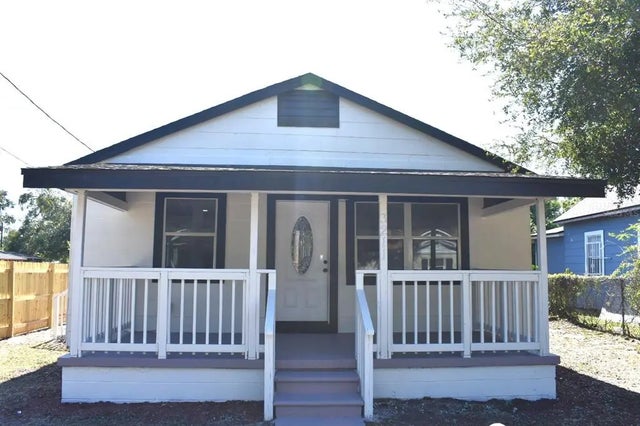 3211 E Chelsea Street, TAMPA