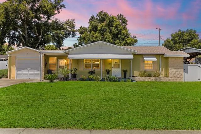 304 W Lake Avenue, AUBURNDALE
