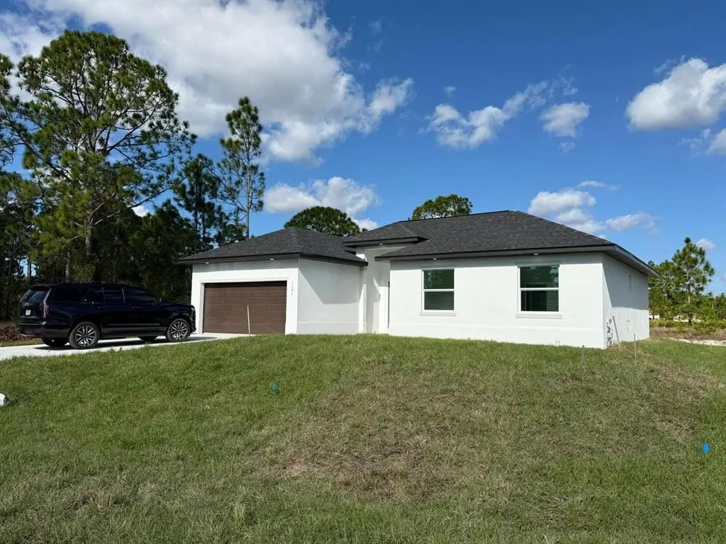 1121 Florence Street E, LEHIGH ACRES