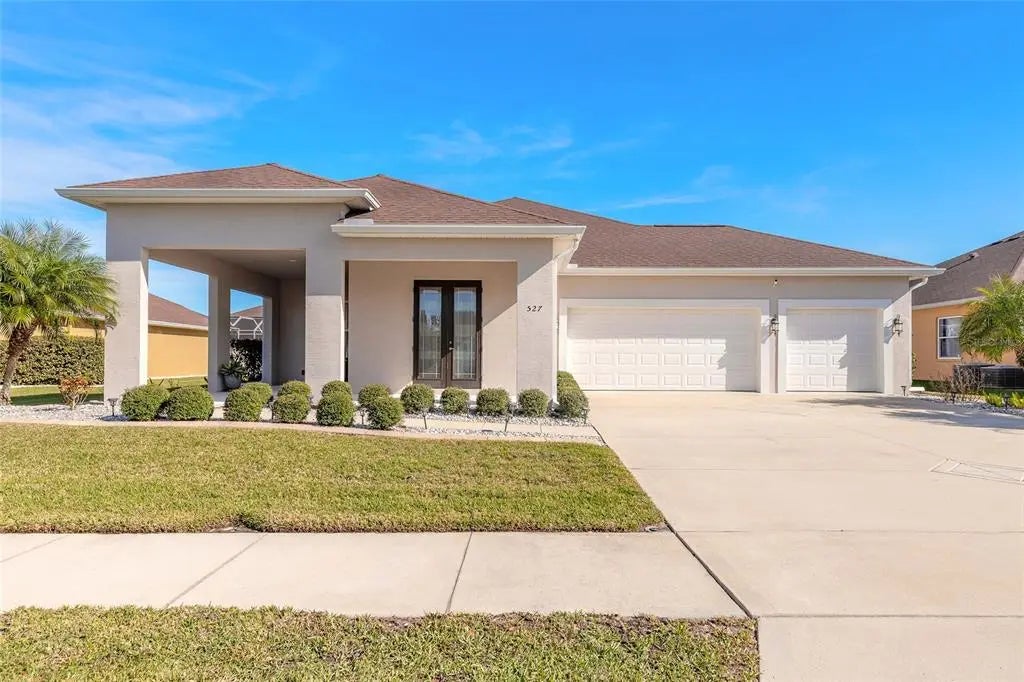 527 Luna Bella Lane, NEW SMYRNA BEACH