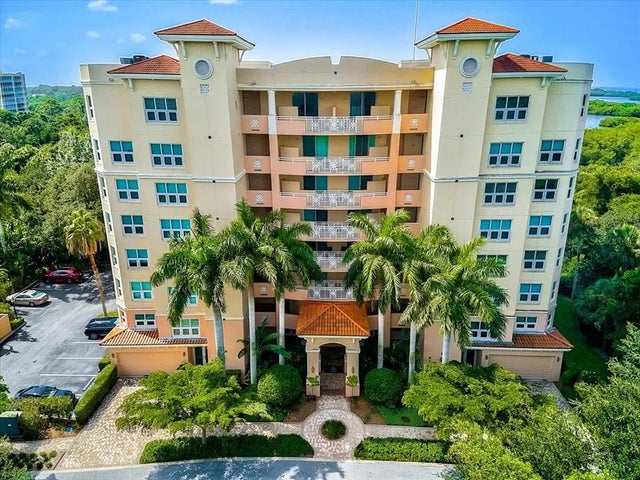 3603 N Point Road 202, OSPREY