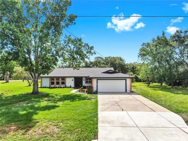 9903 Saddle Road, TAMPA