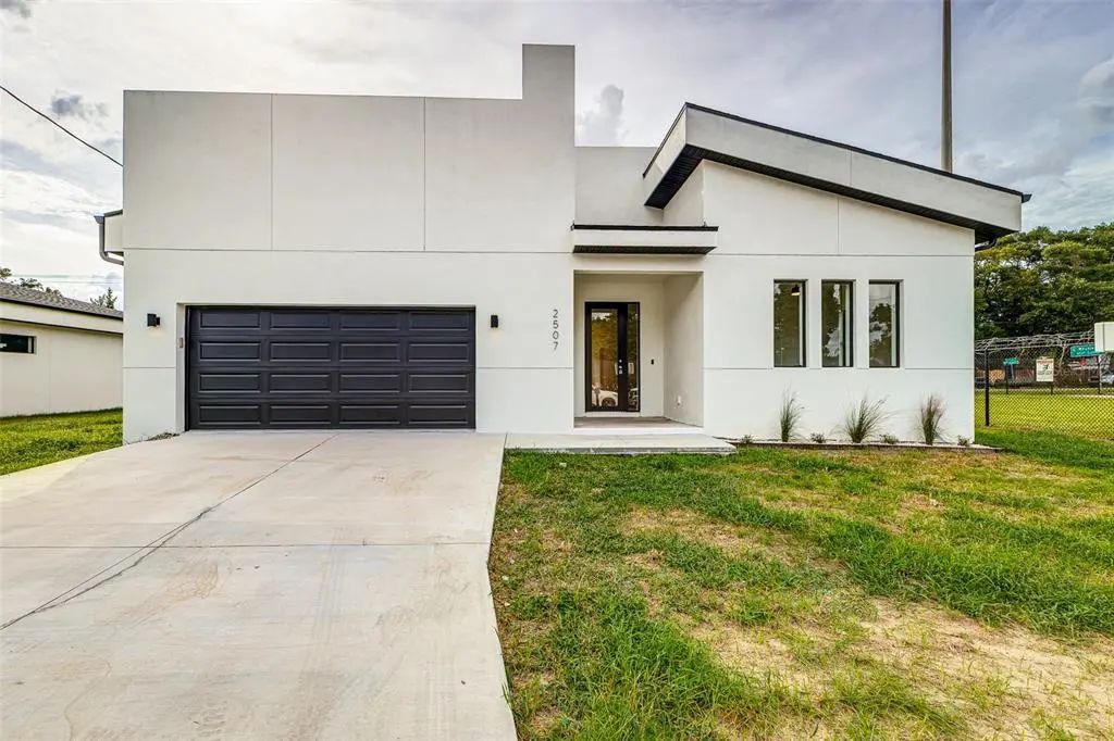 2507 Fairview Avenue, SEFFNER