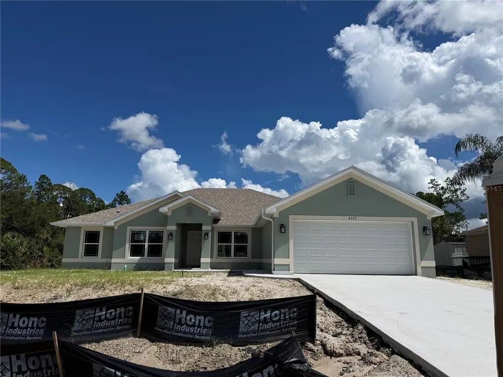 4372 Pawtucket Street, NORTH PORT
