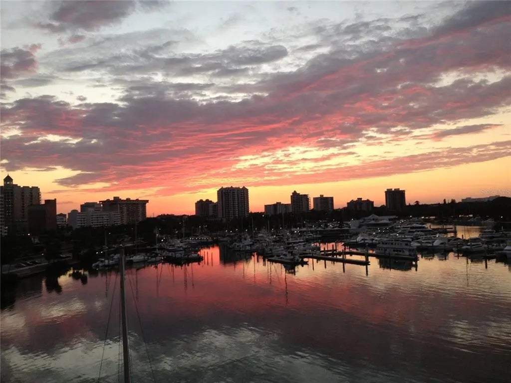 650 Golden Gate Point 602, SARASOTA