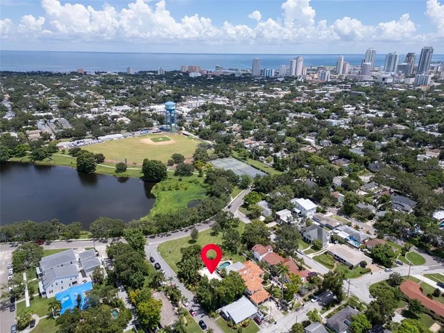 720 15th Avenue N, ST PETERSBURG