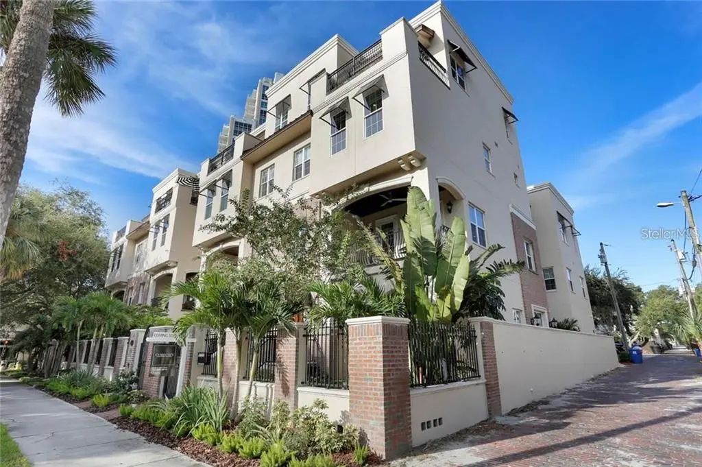 524 Beach Drive Ne, ST PETERSBURG