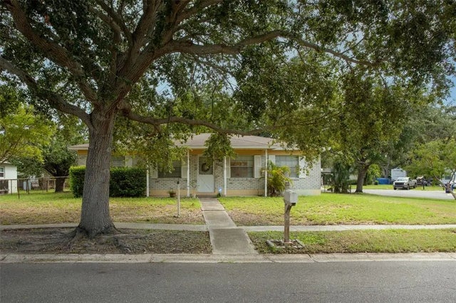 2811 W Pearl Avenue, TAMPA