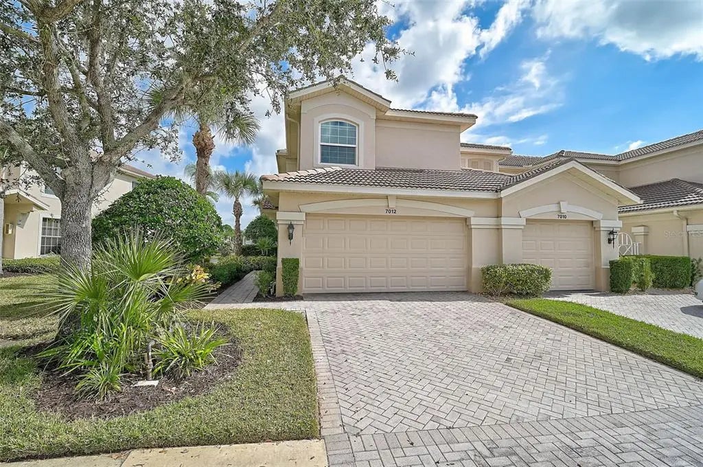 7012 Prosperity Circle 706, SARASOTA