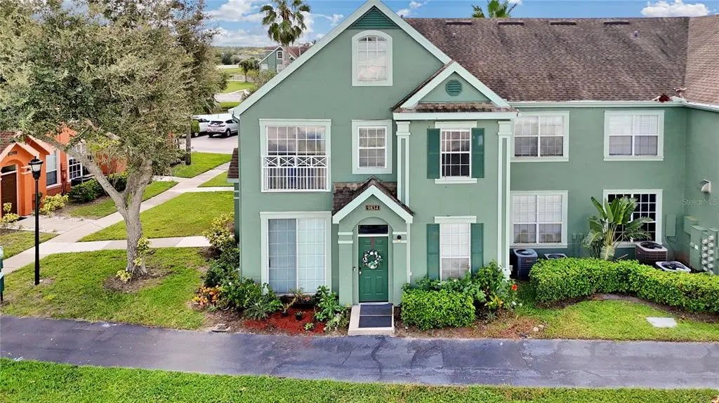 9834 Lake Chase Island Way 9834, TAMPA