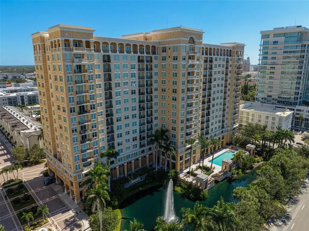 750 N Tamiami Trail 1516