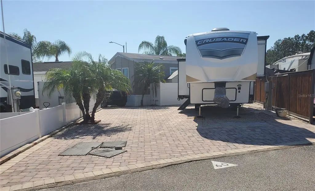 20300 Leonard Road 60, LUTZ