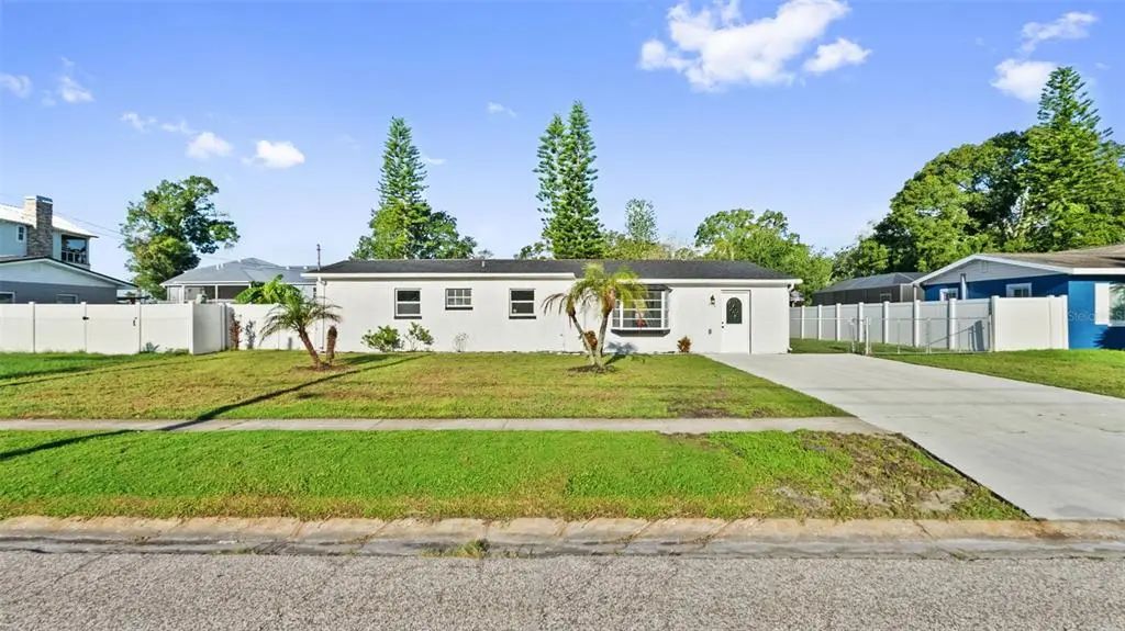 310 Country Club Drive, OLDSMAR
