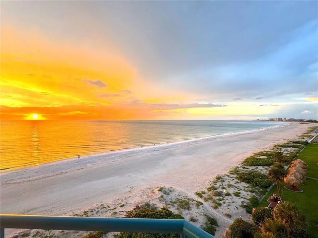 1520 Gulf Boulevard 602, CLEARWATER BEACH