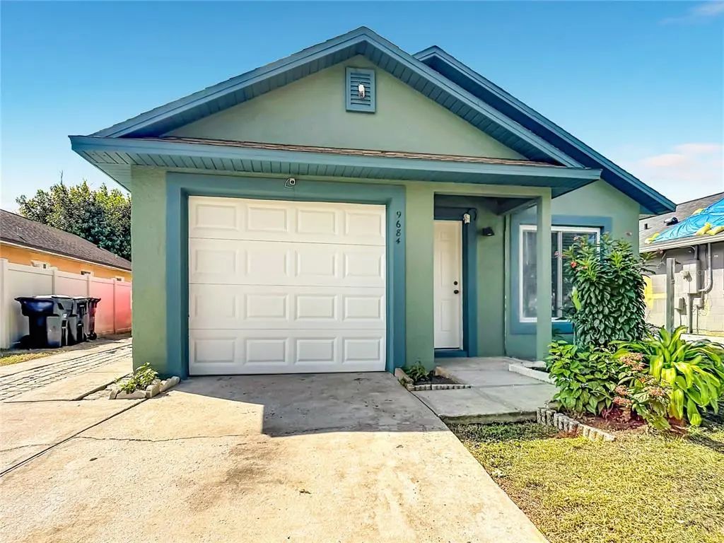 9684 Hollyhill Drive, ORLANDO