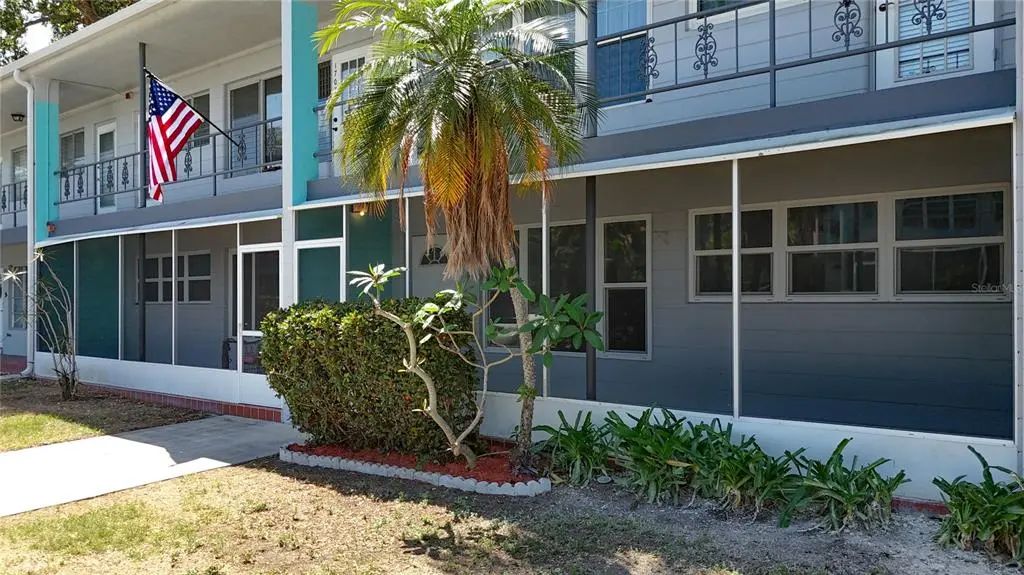 4295 58th Way N 1604, KENNETH CITY