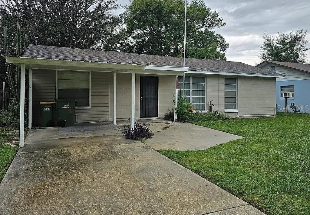 1007 Flamingo Drive, LEESBURG