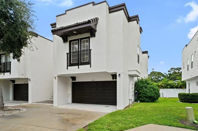 3625 Bay Heights Way, TAMPA