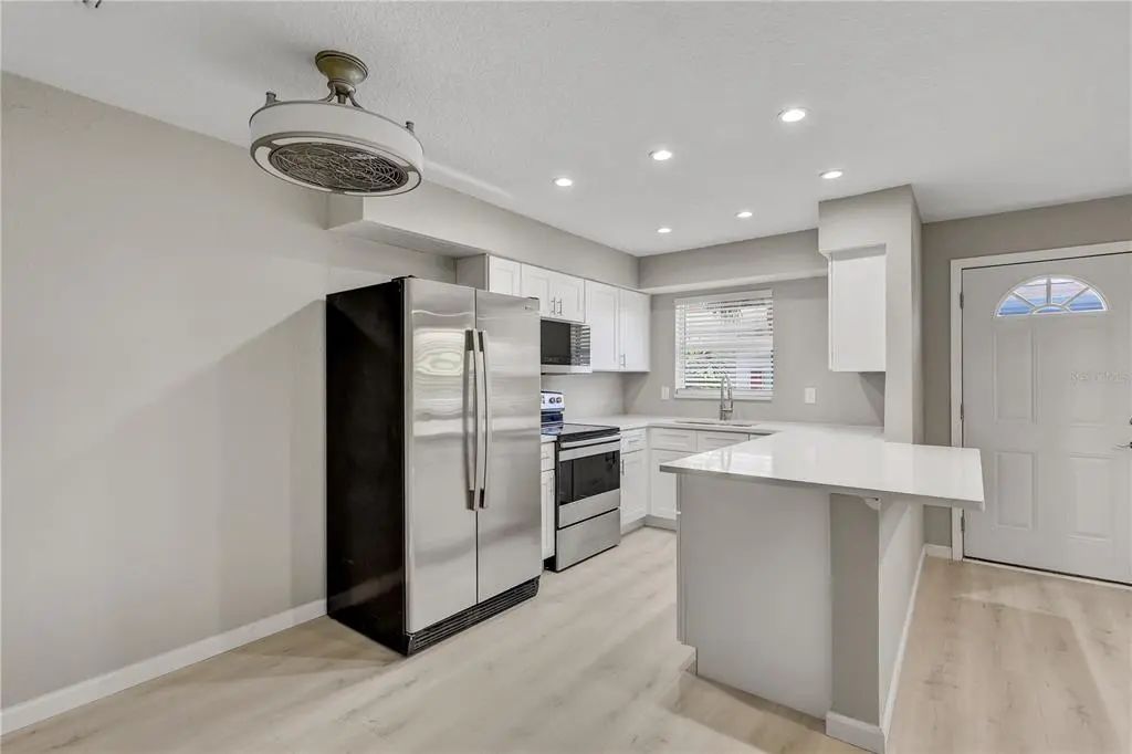 8 of 33 - 9030 Blind Pass Road C9, ST. PETERSBURG, FL