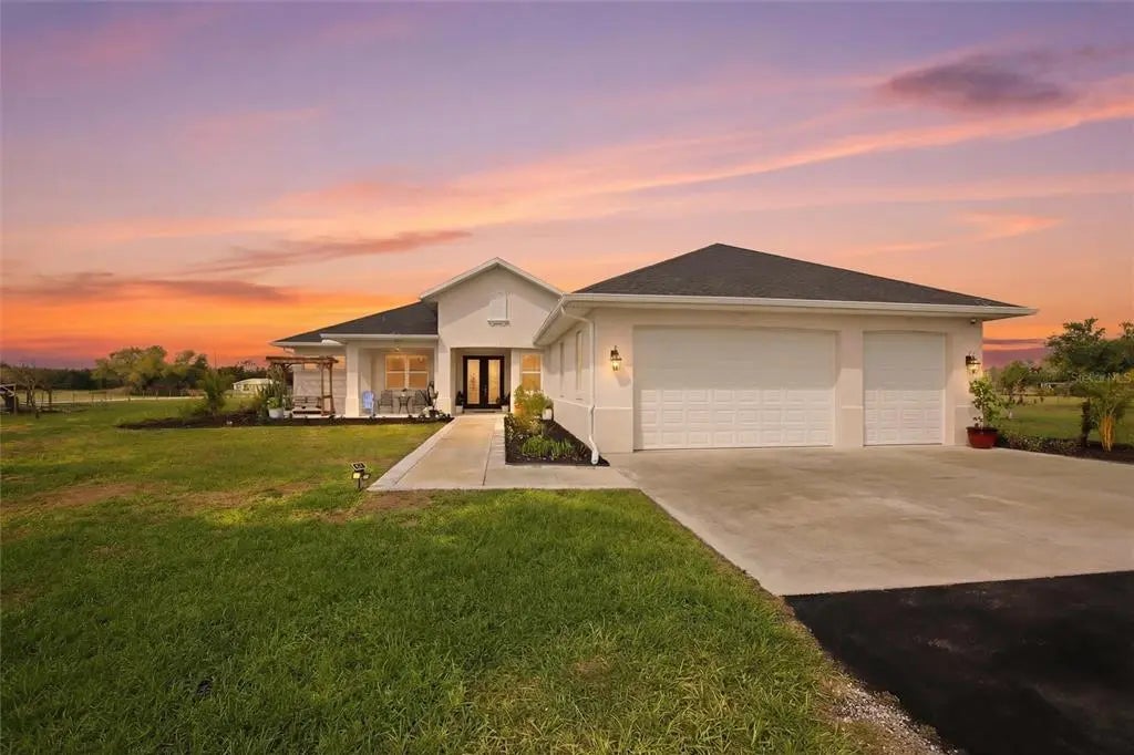 10080 Wauchula Road, MYAKKA CITY