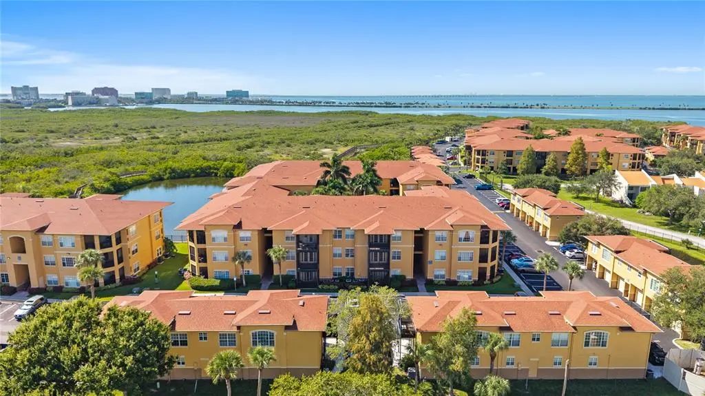 4333 Bayside Village Drive 320, TAMPA