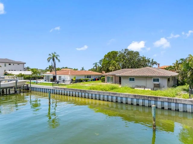 1962 Hawaii Avenue Ne, ST PETERSBURG