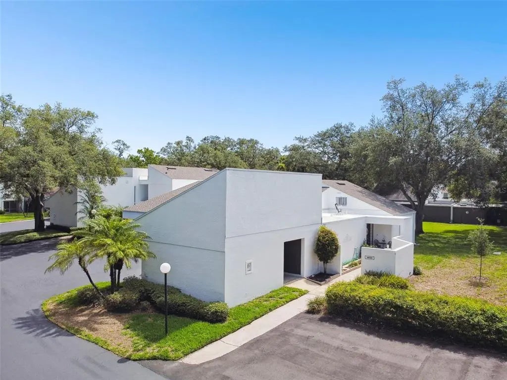 14135 Cypress Circle, TAMPA