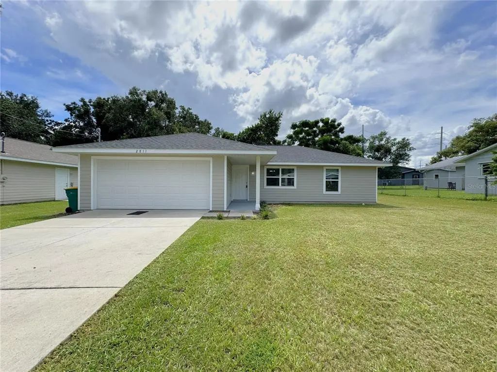 2811 Garfield Street W, INVERNESS