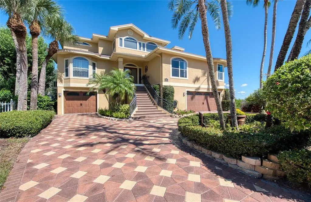 103 Royal Court, SAFETY HARBOR