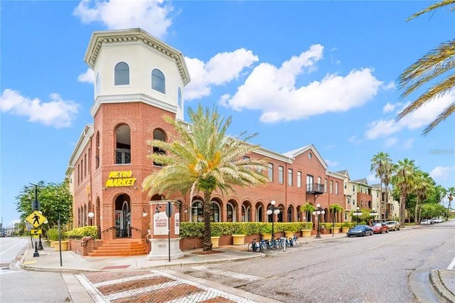 1910 E Palm Avenue 10209, TAMPA