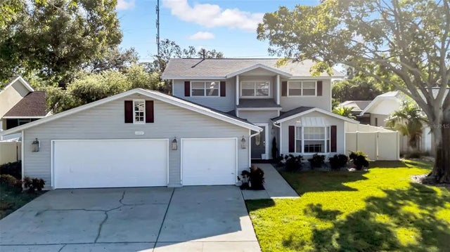 8809 Glen Lakes Boulevard N, ST PETERSBURG