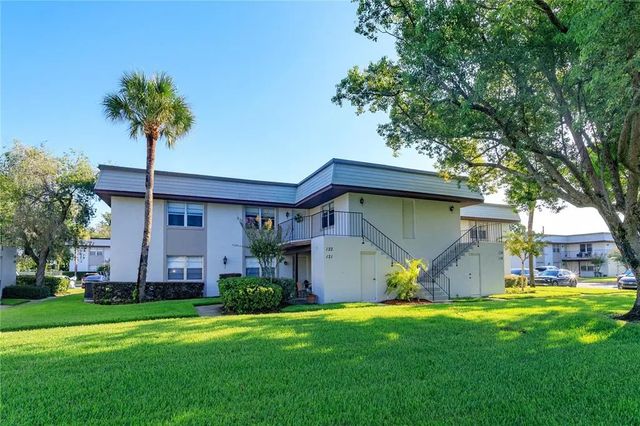 122 Windtree Lane O, WINTER GARDEN